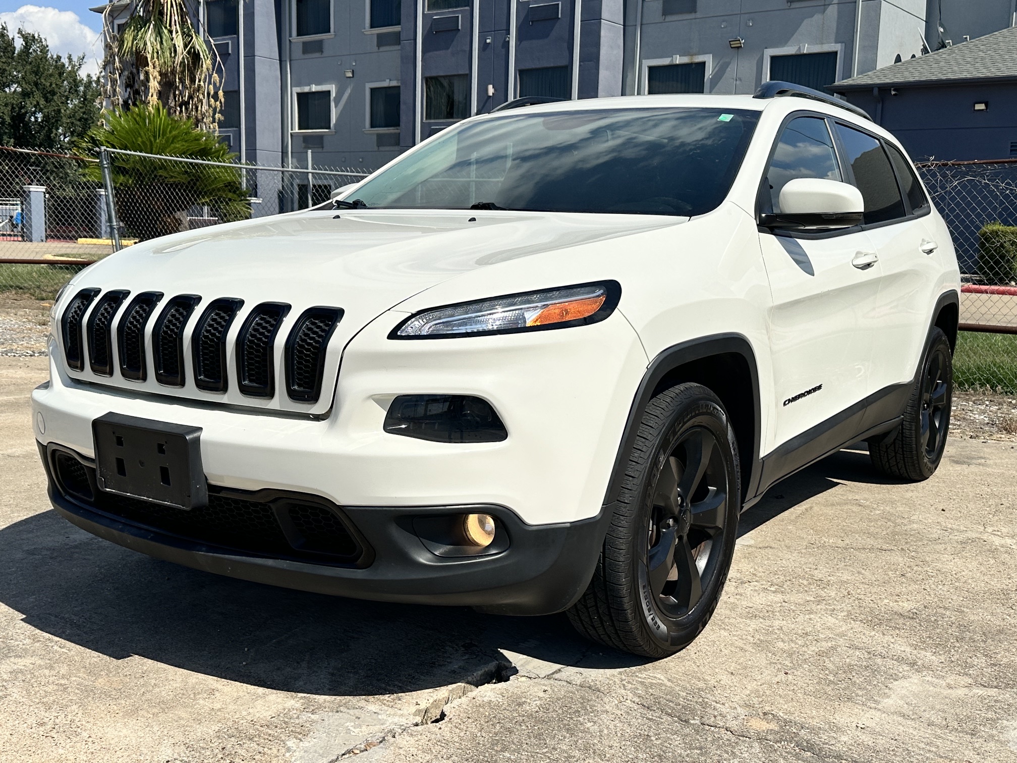 2017 JEEP CHEROKEE LIMITED used vehicle for sale in Houston