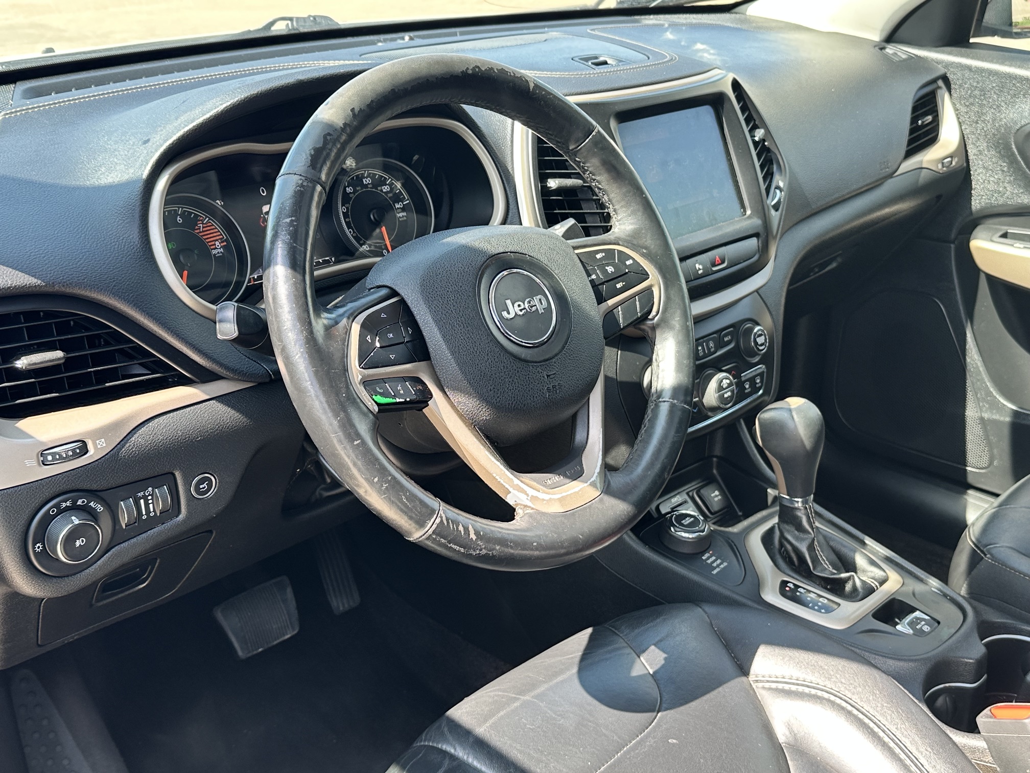 2017 JEEP CHEROKEE LIMITED used vehicle for sale in Houston