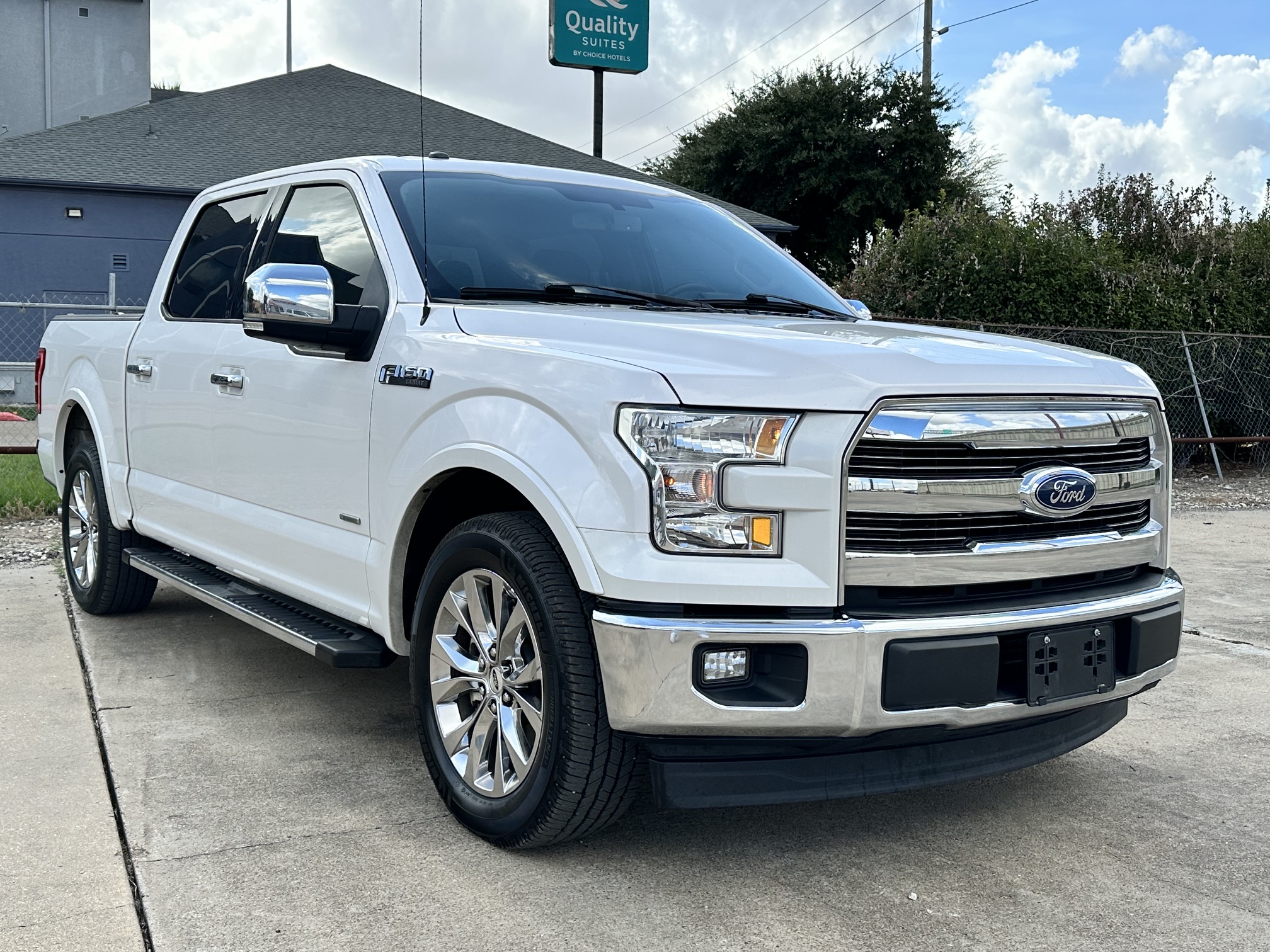 2017 FORD F-150 LARIAT used vehicle for sale in Houston