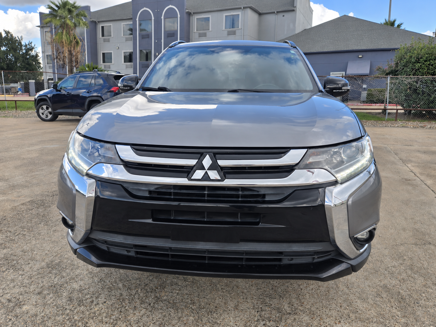 2018 Mitsubishi Outlander used vehicle for sale in Houston
