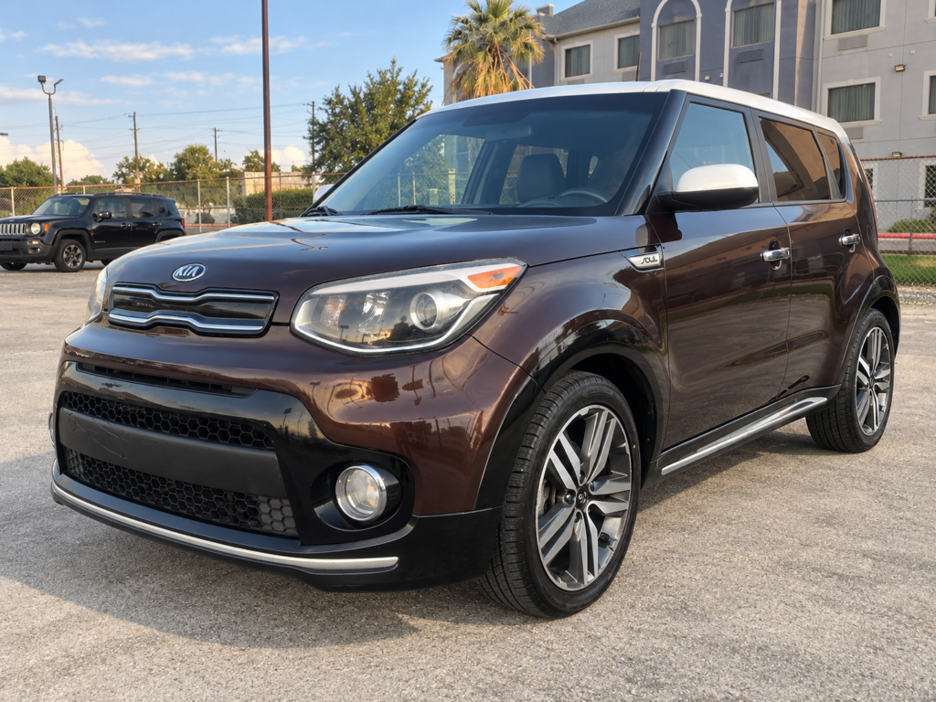 2017 Kia Soul Plus — photo 1