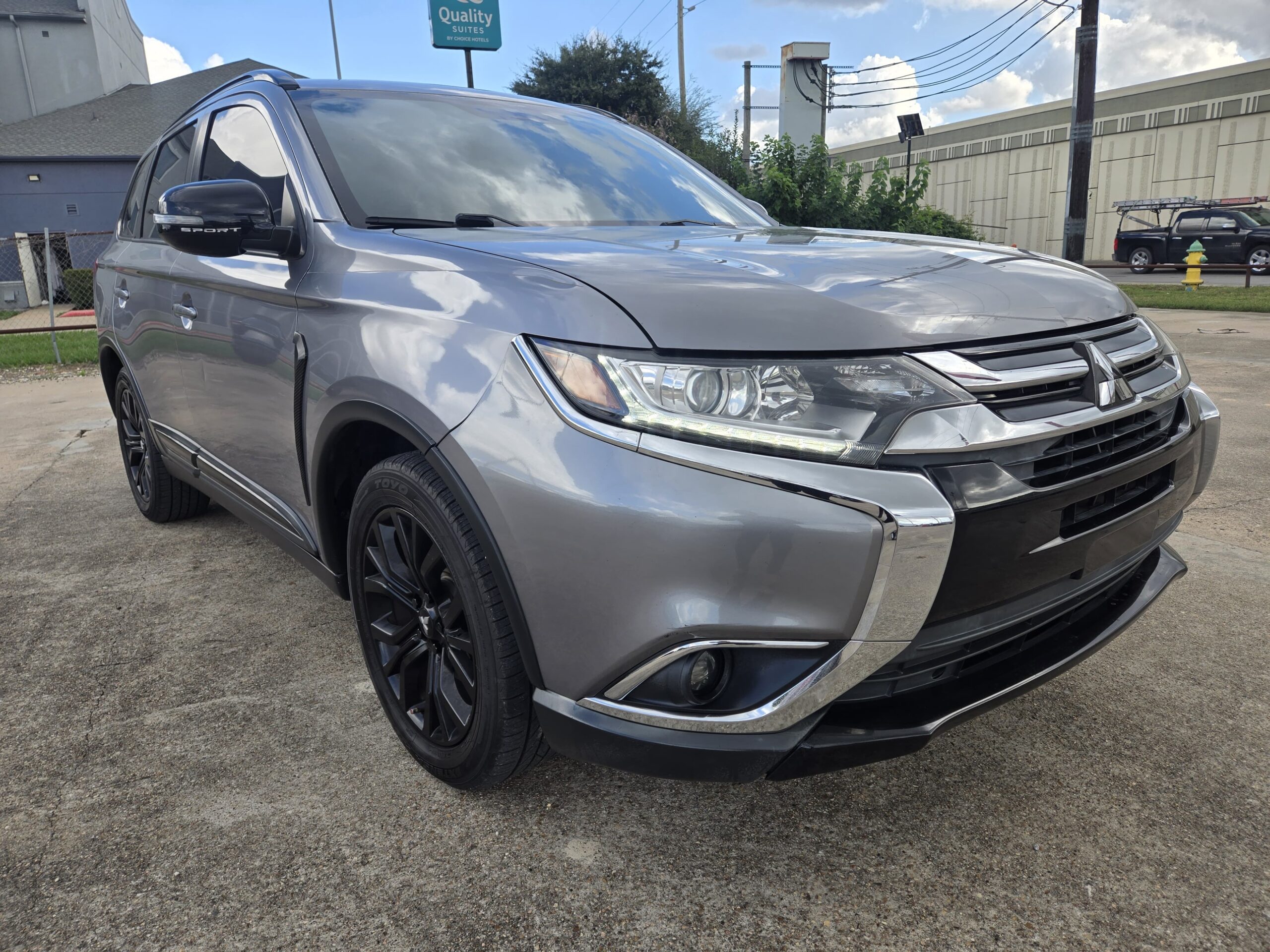 2018 Mitsubishi Outlander used vehicle for sale in Houston